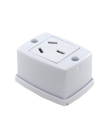 TOMA CORRIENTE 220V PARA PARED BLANCO 20AMP